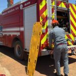 Parapente fica preso em árvore na rampa de São Pedro