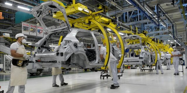 coronavirus_industria_automobilistica_fabrica2005200368