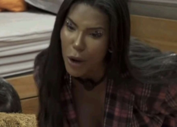 Carol em 'A Fazenda 17' Foto: Reprodução/Record / Contigo