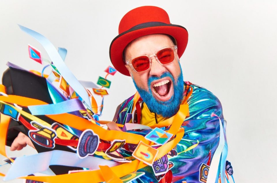 Abrakbça leva público a uma viagem lúdica pelo universo do hip-hop no Sesi Piracicaba