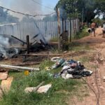 Incêndio criminoso destrói moradia na comunidade Renascer em Piracicaba; mulher estava em casa com o filho de quatro anos