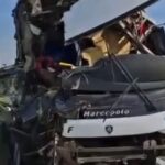 Ônibus de Piracicaba com destino ao Guarujá bate em carreta na Rodovia dos Bandeirantes e deixa mais de 40 feridos