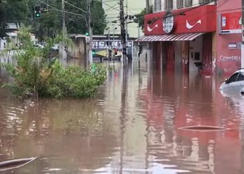 Chuva marca o Dia de Finados em São Paulo e causa alerta para alagamentos e deslizamentos