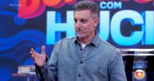 1192052079-luciano-huck-no-domingao