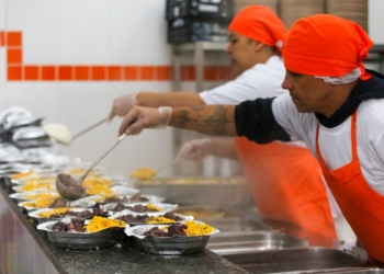 Nova unidade do Bom Prato em São Vicente busca organização parceira para gestão