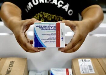 São Paulo inicia vacinação contra o vírus sincicial respiratório para gestantes a partir da 28ª semana