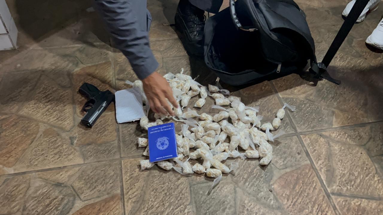 Operação da PM desmantela “casa-bomba” de crack em Piracicaba; cinco são detidos