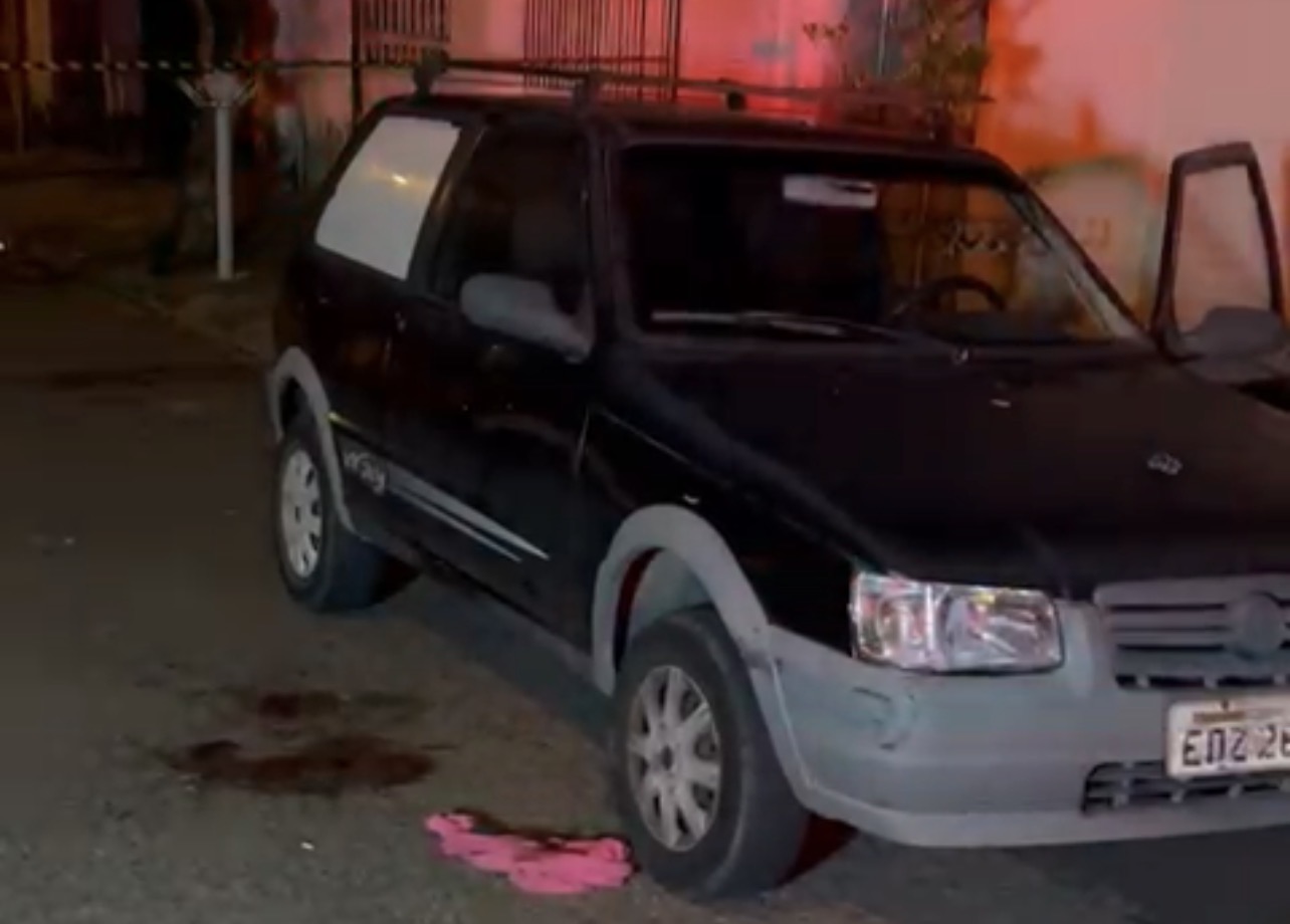 Homem tenta matar mulher com mais de 10 golpes de faca dentro de Fiat Uno em Limeira