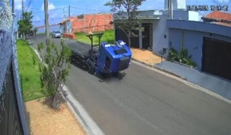 Passageiro cai e é atropelado pelo próprio veículo após cabine de caminhão se soltar em Saltinho, região de Piracicaba