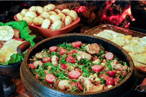 Minas Gerais é eleito um dos melhores destinos gastronômicos do mundo para 2026