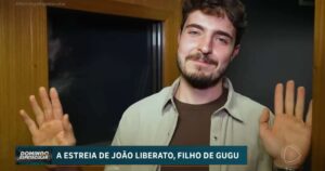 837437993-joao-liberato-filho-de-gugu-no-domingo-espetacular-da-record