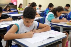 Com-avancos-na-alfabetizacao-o-resultado-supera-a-meta-estabelecida-pela-Secretaria-Municipal-de-Educacao