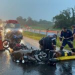 Acidente grave envolvendo motos e carro deixa três feridos na Rodovia Geraldo de Barros, em Piracicaba