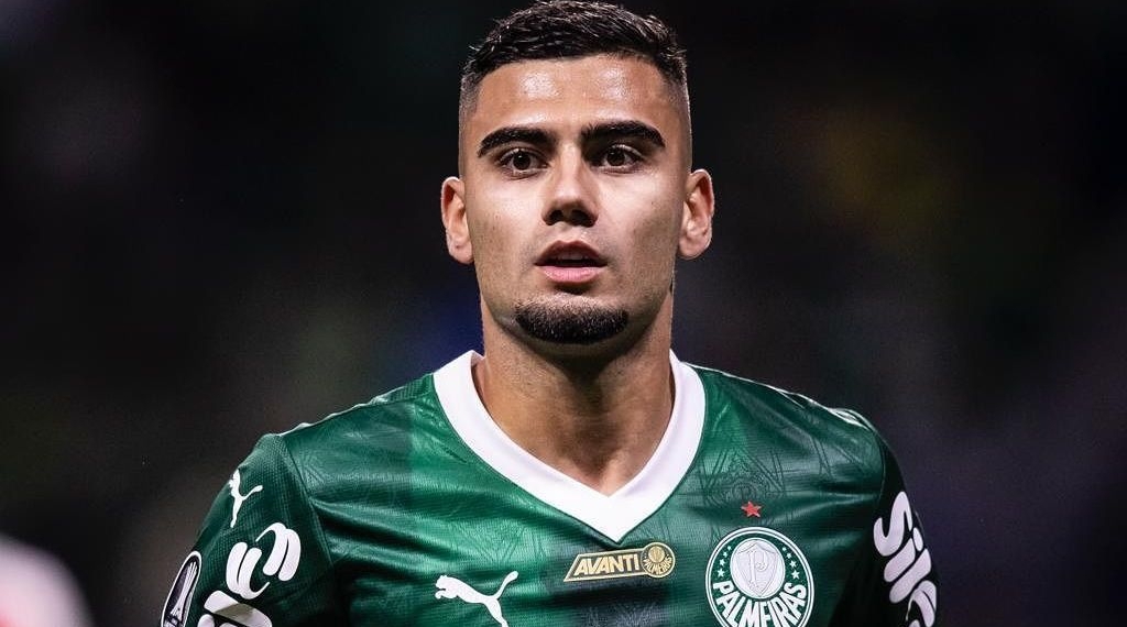 Andreas Pereira brilha no Palmeiras e chega em alta para o Dérbi