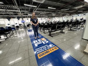 Laura-Erlo-chefe-da-Divisao-de-Atendimento-Tributario-no-Terreo-2-do-Centro-Civico_-setores-estao-preparados-para-atendimento-do-Refis-1024×768-1
