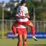 red-bull-feminino
