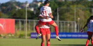 red-bull-feminino