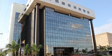 Professora é assassinada dentro de sala de aula em Porto Velho; aluno tem prisão preventiva decretada