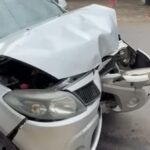 Pai e filho ficam feridos após carro atingir poste em Piracicaba
