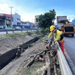 Córrego Itapeva recebe limpeza para reduzir riscos de alagamento e valorizar o paisagismo urbano em Piracicaba