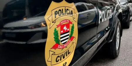 Pai é preso após planejar morte de filho de oito anos e confessar crime no ChatGPT