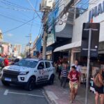Três criminosos invadem loja no Centro de Piracicaba, fazem reféns e fogem após o roubo