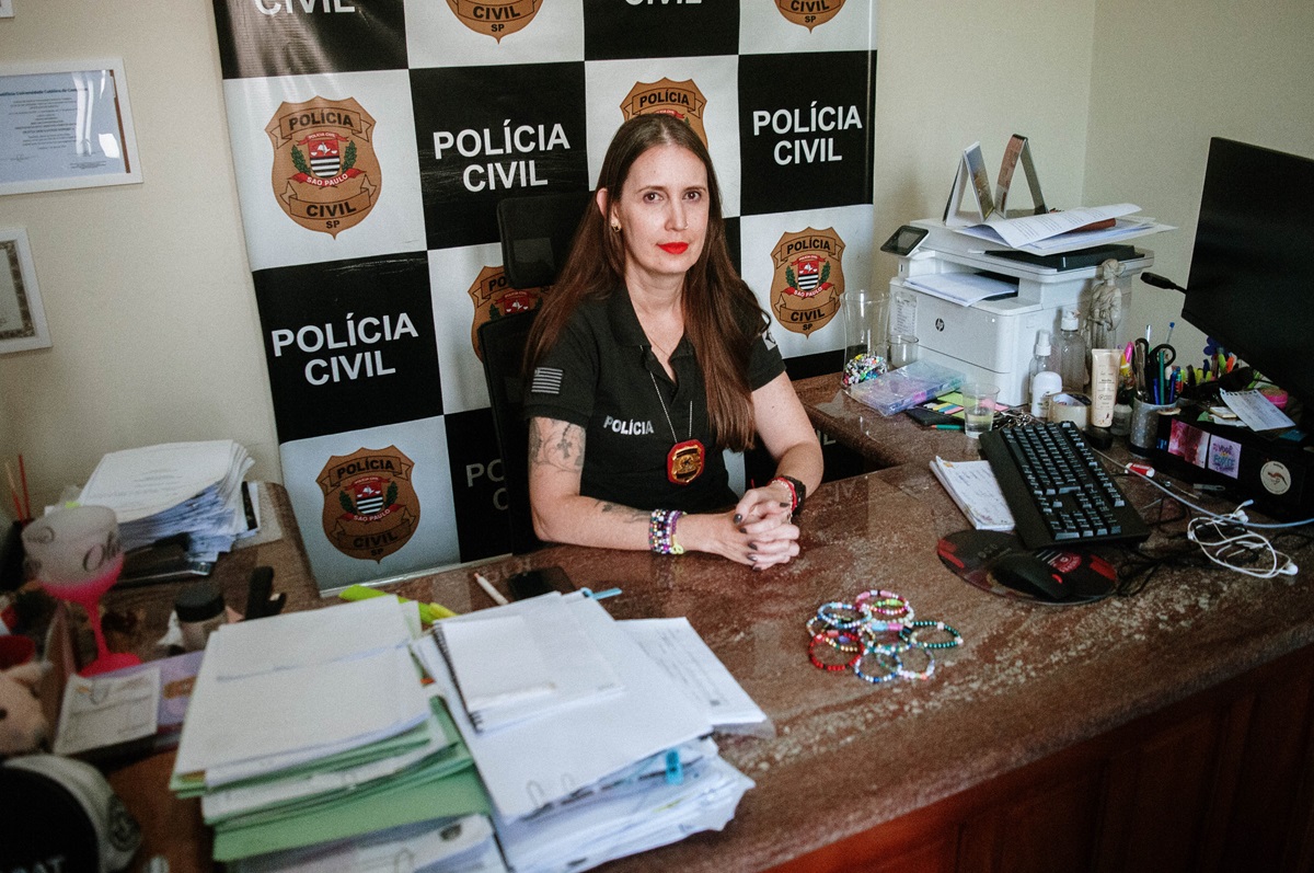 Olívia Fonseca durante entrevista sobre violência contra a mulher