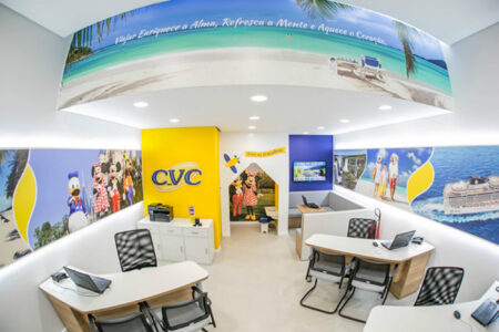 CVC nega proposta formal de aquisição, mas rumor expõe fragilidade financeira