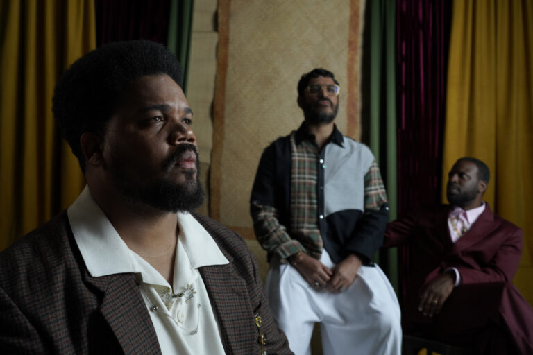 Criolo, Amaro Freitas e Dino D’Santiago lançam álbum conjunto