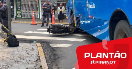 Motociclista morre atropelado por ônibus ao lado da Praça Central de Piracicaba