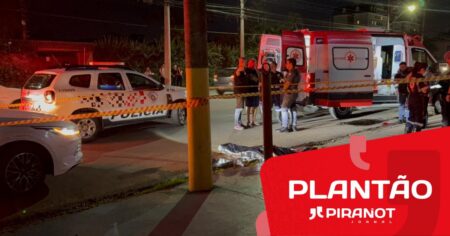 Motociclista morre após colidir em carro e poste na Avenida Dois Córregos, em Piracicaba