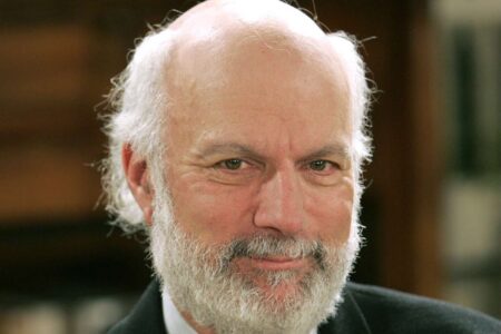 James Burrows, diretor de ‘Friends’ e cocriador de ‘Cheers’, morre aos 85
