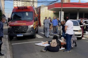 Idosa é atropelada na faixa de pedestres no Centro de Piracicaba