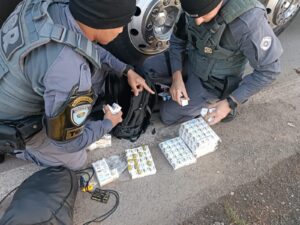 Baep e Polícia Rodoviária apreendem grande quantidade de anabolizantes durante fiscalização em Saltinho
