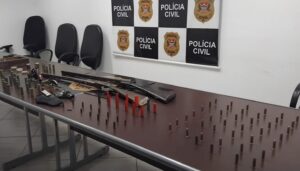 Denúncia de agressões contra menino de 11 anos leva Polícia Civil a descobrir arsenal clandestino na zona rural de Piracicaba
