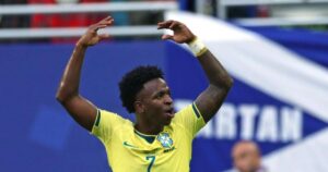 Vini Jr. chega a 8 participações em gols em Copas e supera marcas de Ronaldinho e Romário