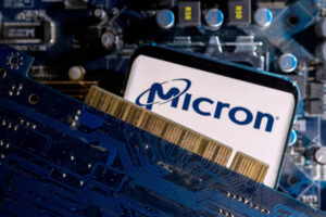 Micron ultrapassa US$ 1 trilhão e supera Meta com demanda por chips de IA