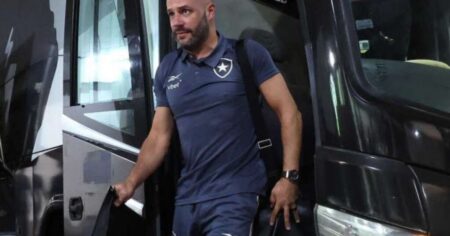 Crise na SAF trava acordos do Vasco com Franclim Carvalho e Nelson Deossa