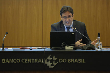 Ex-diretor do BC alerta Vorcaro sobre Emenda Master e cita Campos Neto