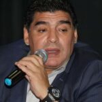 Bola da ‘Mão de Deus’ de Maradona vai a leilão e pode alcançar R$ 50 milhões