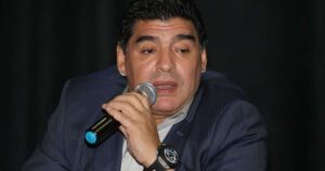 Bola da ‘Mão de Deus’ de Maradona vai a leilão e pode alcançar R$ 50 milhões