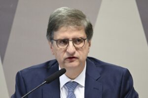 PGR pede que investigação da Abin paralela saia do STF e vá à primeira instância