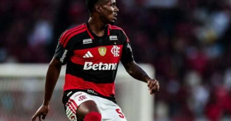 Milan prepara oferta de R$ 88 milhões por volante Evertton Araújo do Flamengo