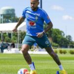 Neymar acelera retorno à Seleção contra a Escócia com treino nos EUA
