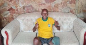 Brito, zagueiro do tri de 1970, morre aos 86 anos