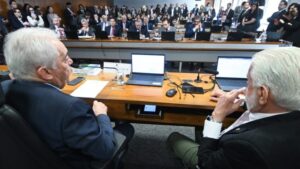 PEC da aposentadoria especial de agentes avança no Senado
