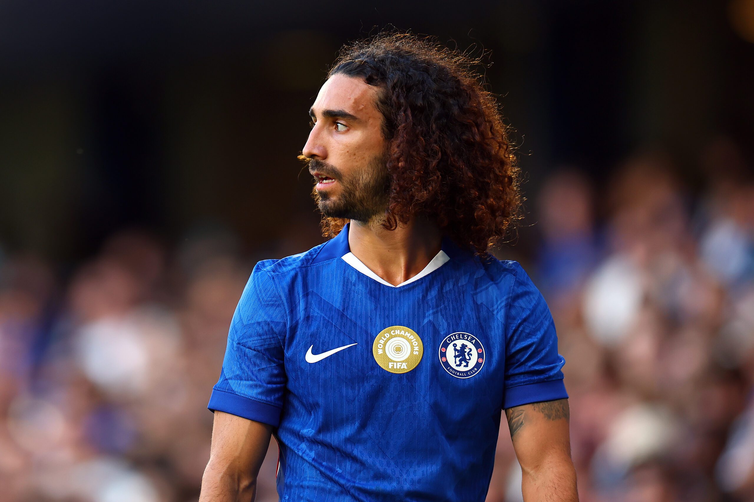 Real Madrid contrata Cucurella até 2032 em acordo perto de € 60 milhões
