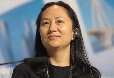 Justiça dos EUA permite usar falas de executiva da Huawei contra empresa