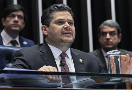 Alcolumbre acelera PEC que dá autonomia financeira ao Banco Central