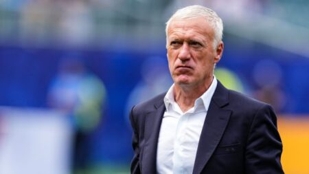Deschamps deixa Copa após morte da mãe; Guy Stéphan assume França contra a Noruega